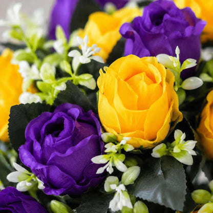 Artificial rose bouquet – two-color combination