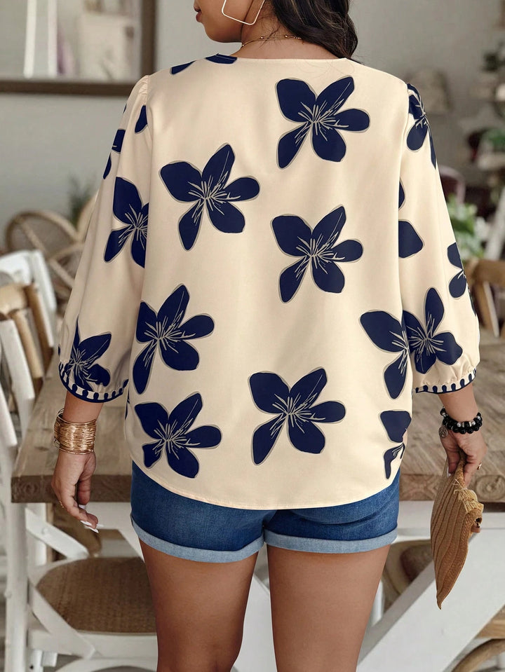 Black And White Large Lily Printed V-Neck Puff Sleeve Top
