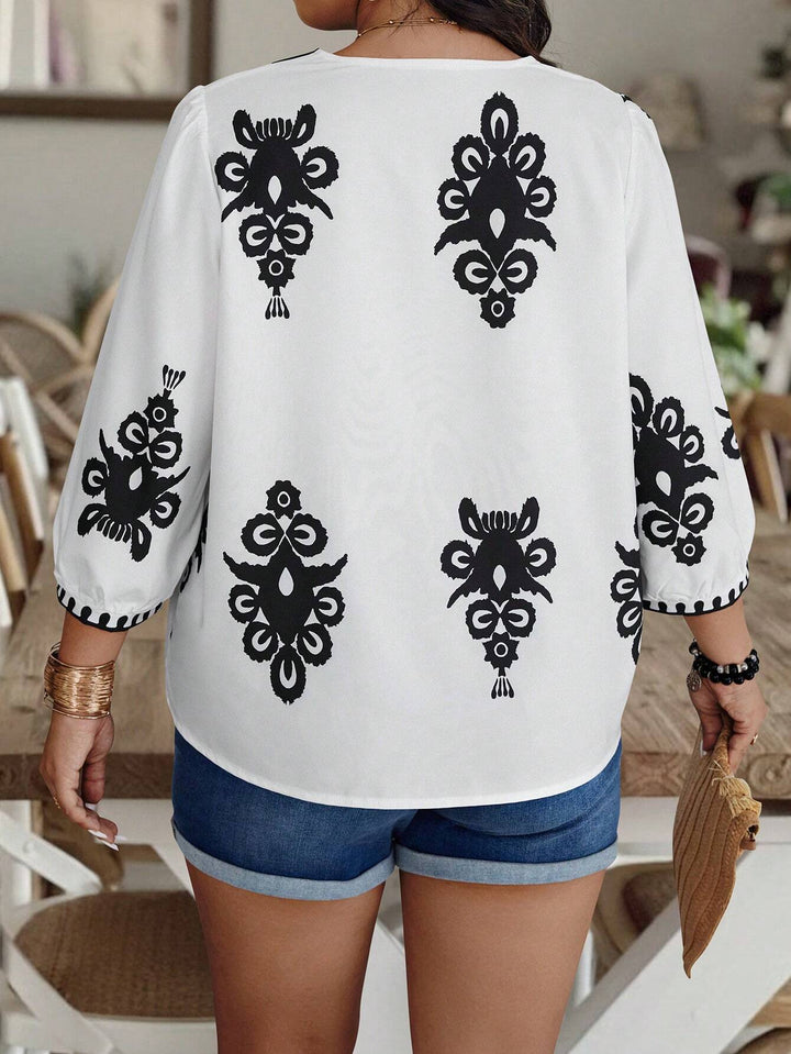 Black And White Ethnic Totem Print V-Neck Bubble Sleeve Top