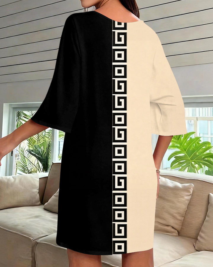 Black And White Colorblock Printed V-Neck Mini Dresses