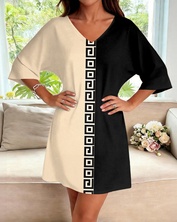 Black And White Colorblock Printed V-Neck Mini Dresses