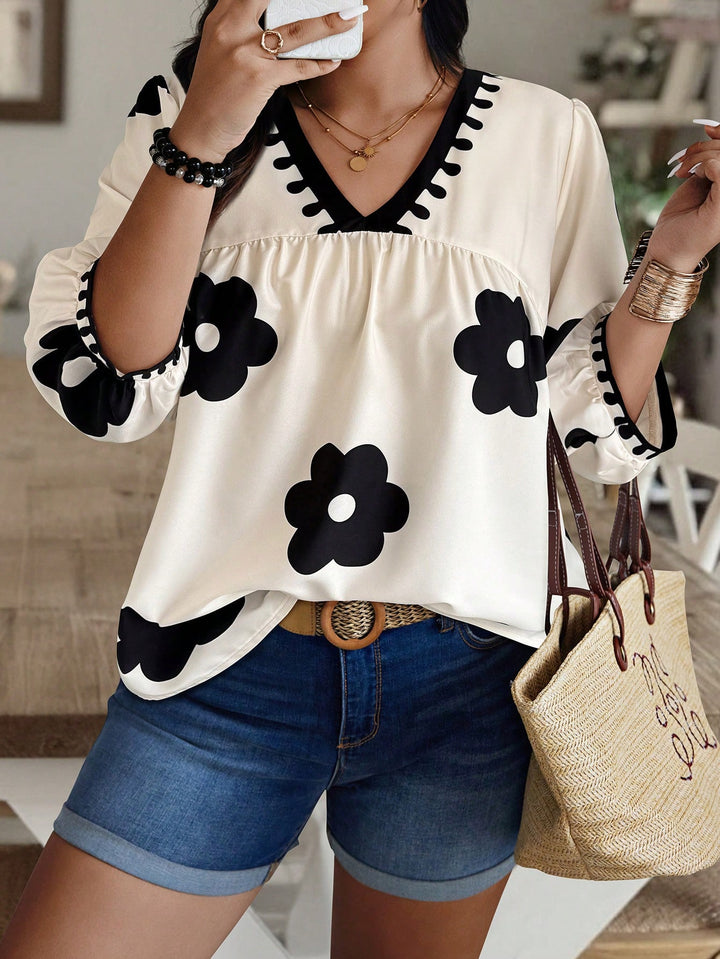 Black And White Large Floral Print V-Neck Puff Sleeve Top