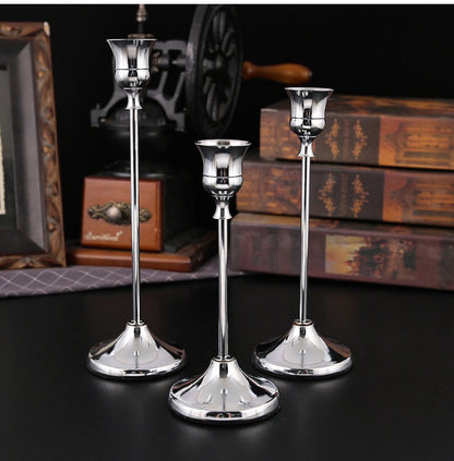 Trumpet-shaped bell candle holder ornament