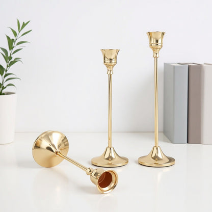 Trumpet-shaped bell candle holder ornament